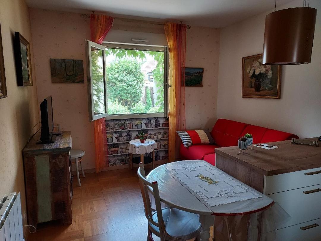 A 5 Min De Beaune, Logement Tout Confort Au Calme Combertault Exterior photo