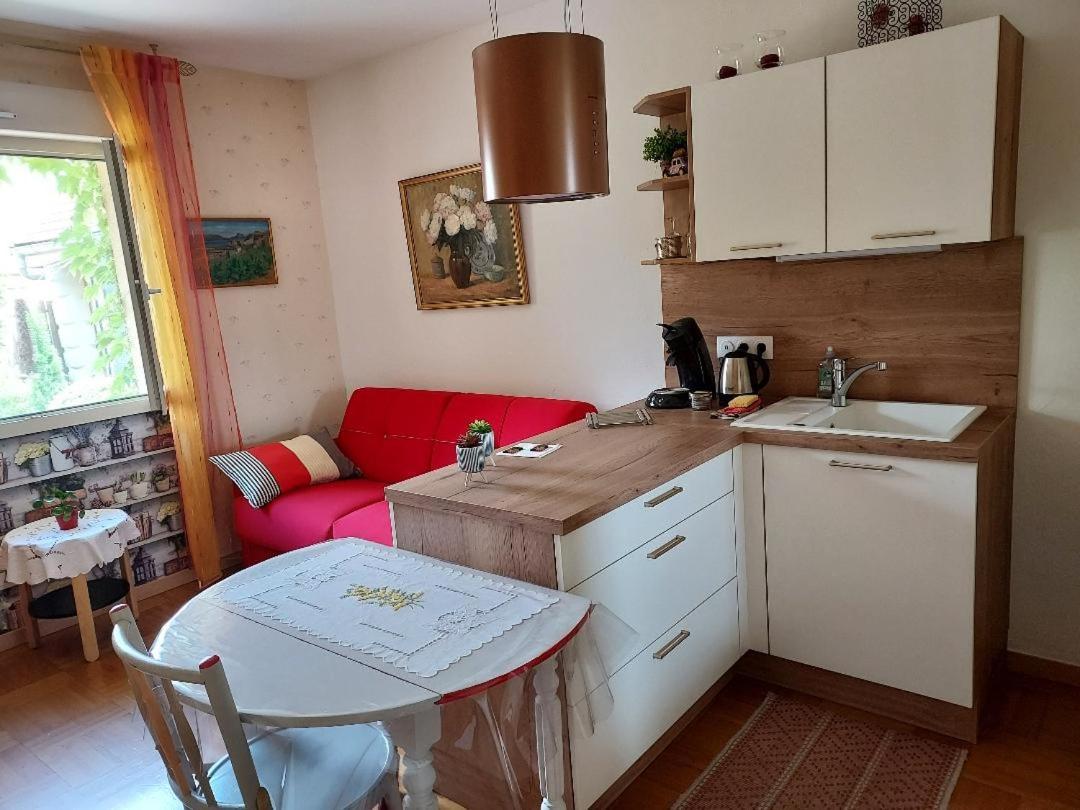 A 5 Min De Beaune, Logement Tout Confort Au Calme Combertault Exterior photo